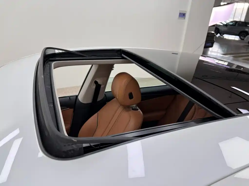 BMW 6 Series GT 2019 — фото 15