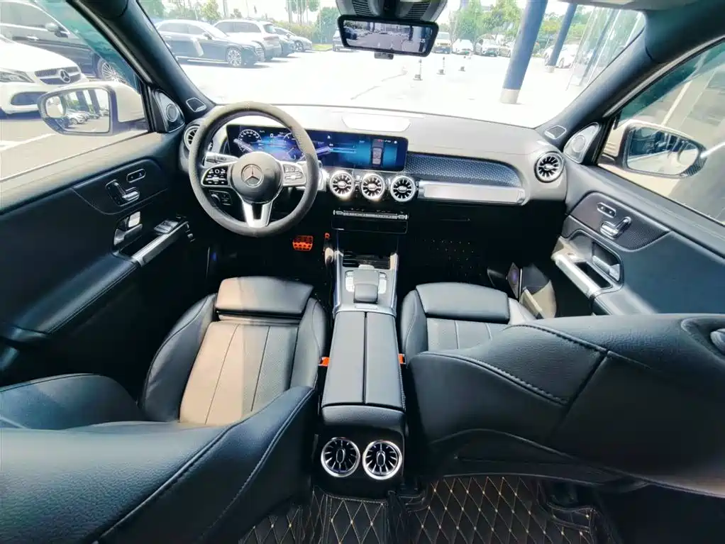 Mercedes-Benz GLB 2023 — фото 20