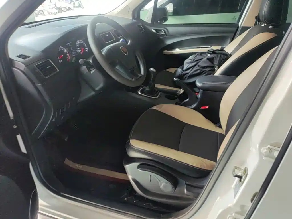 Dongfeng Jingyi X3 2015 — фото 15