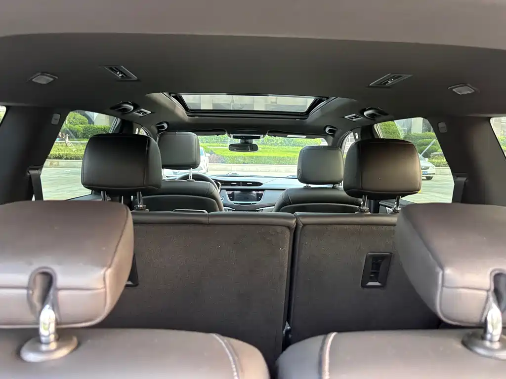 Cadillac XT6 2021 — фото 16