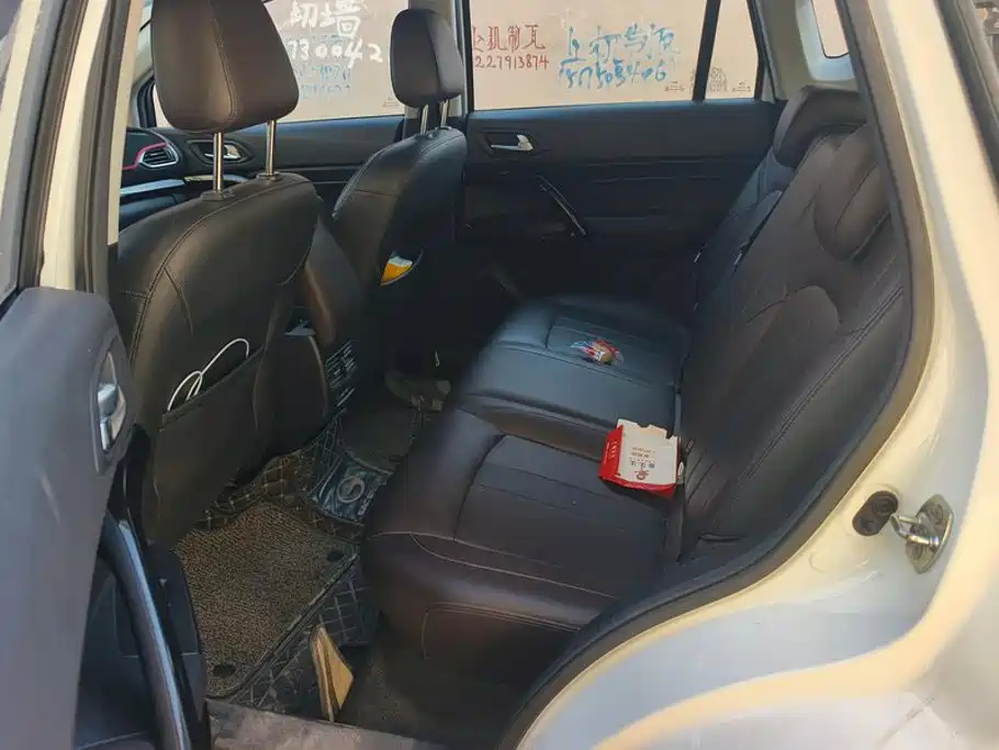 GAC Trumpchi GS4 2019 — фото 11