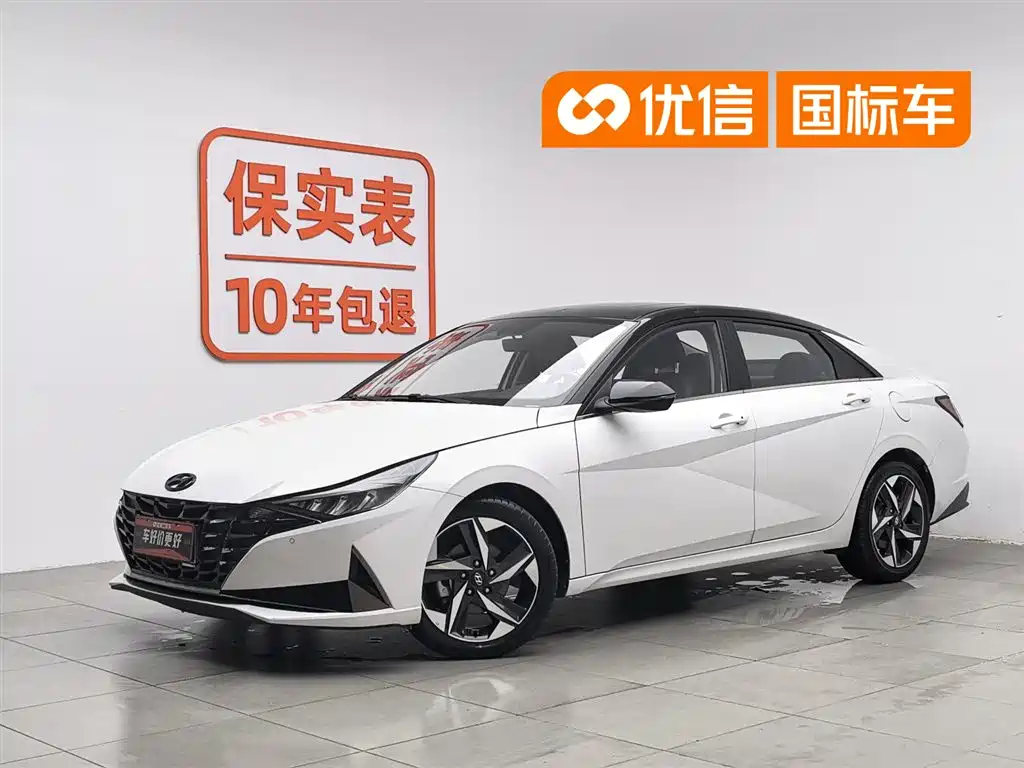 Hyundai Elantra 2022