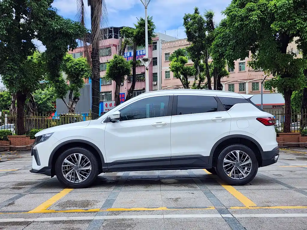 Geely Binyue 2022