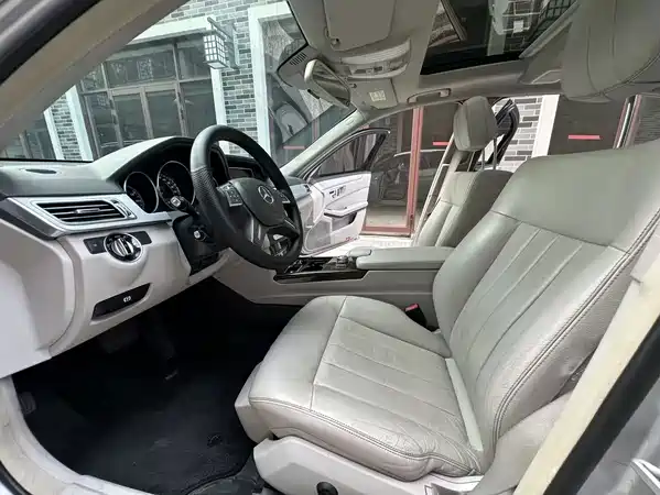 Mercedes-Benz E-Class 2014