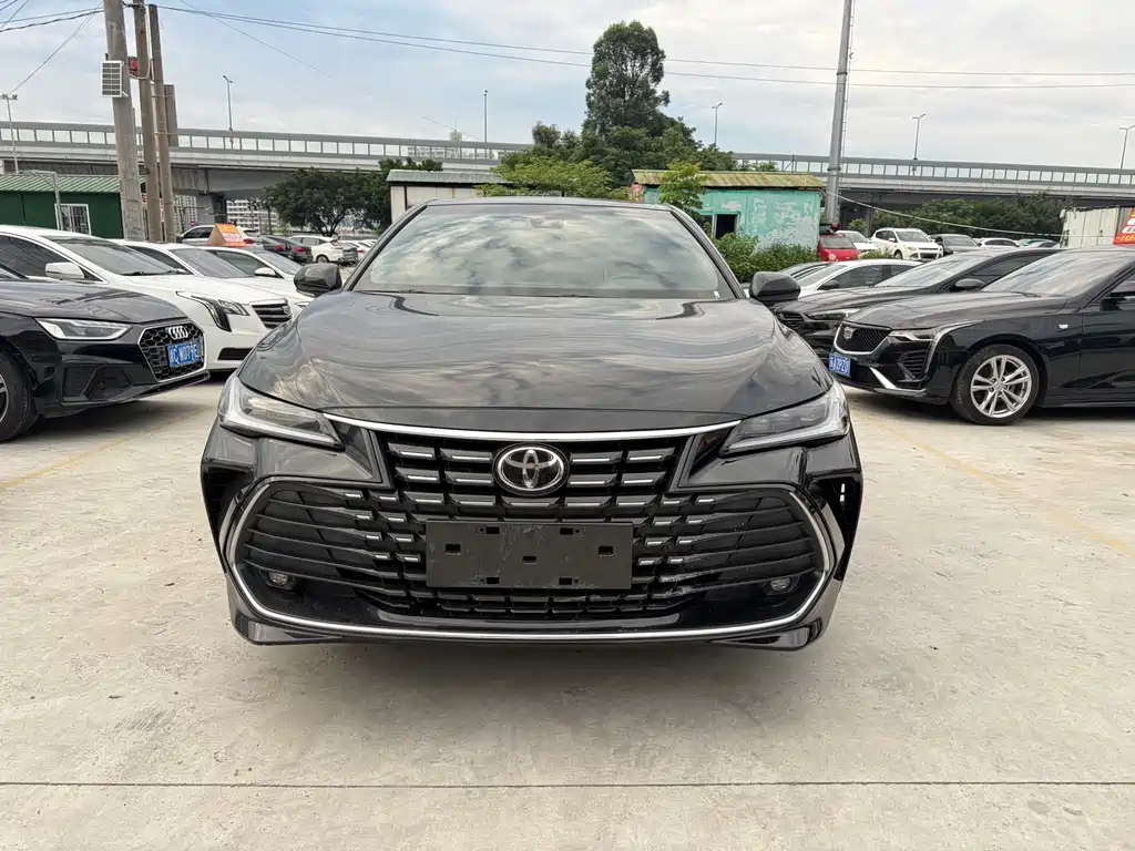 Toyota Avalon 2023 — фото 2