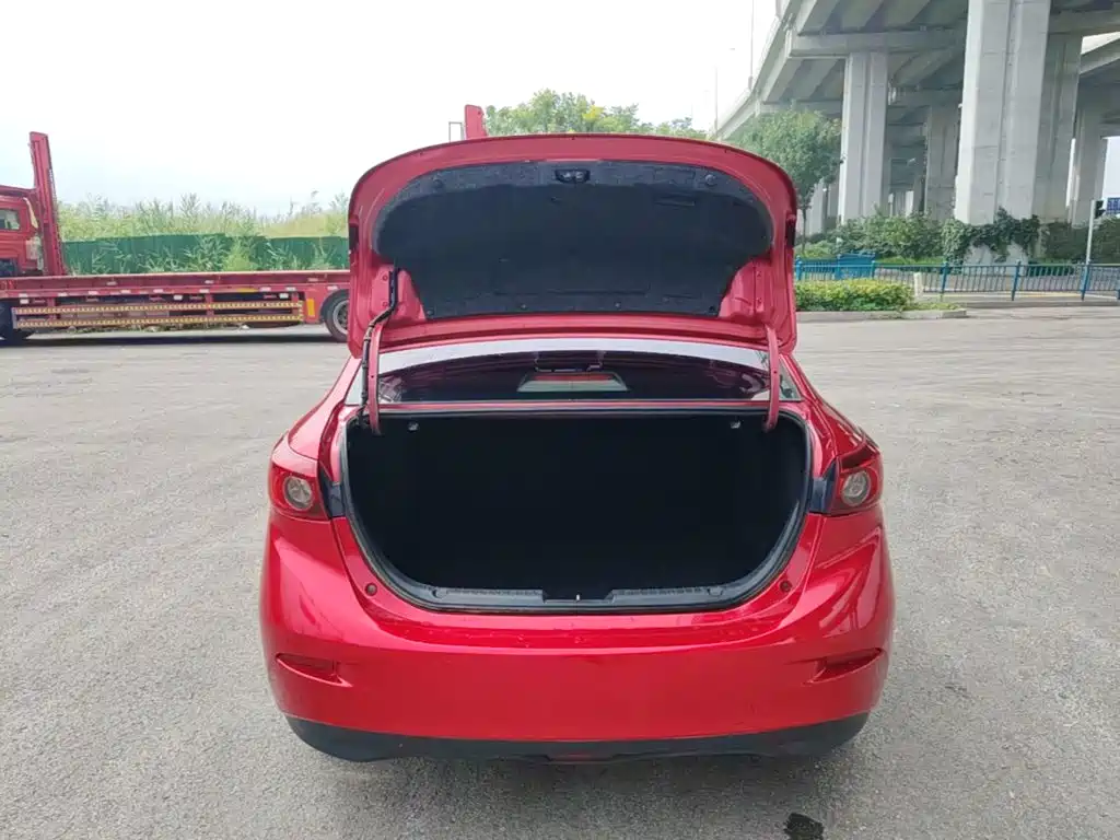 Mazda 3 Angkesela 2017 — фото 15