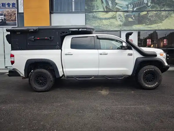 Toyota Tundra 2016