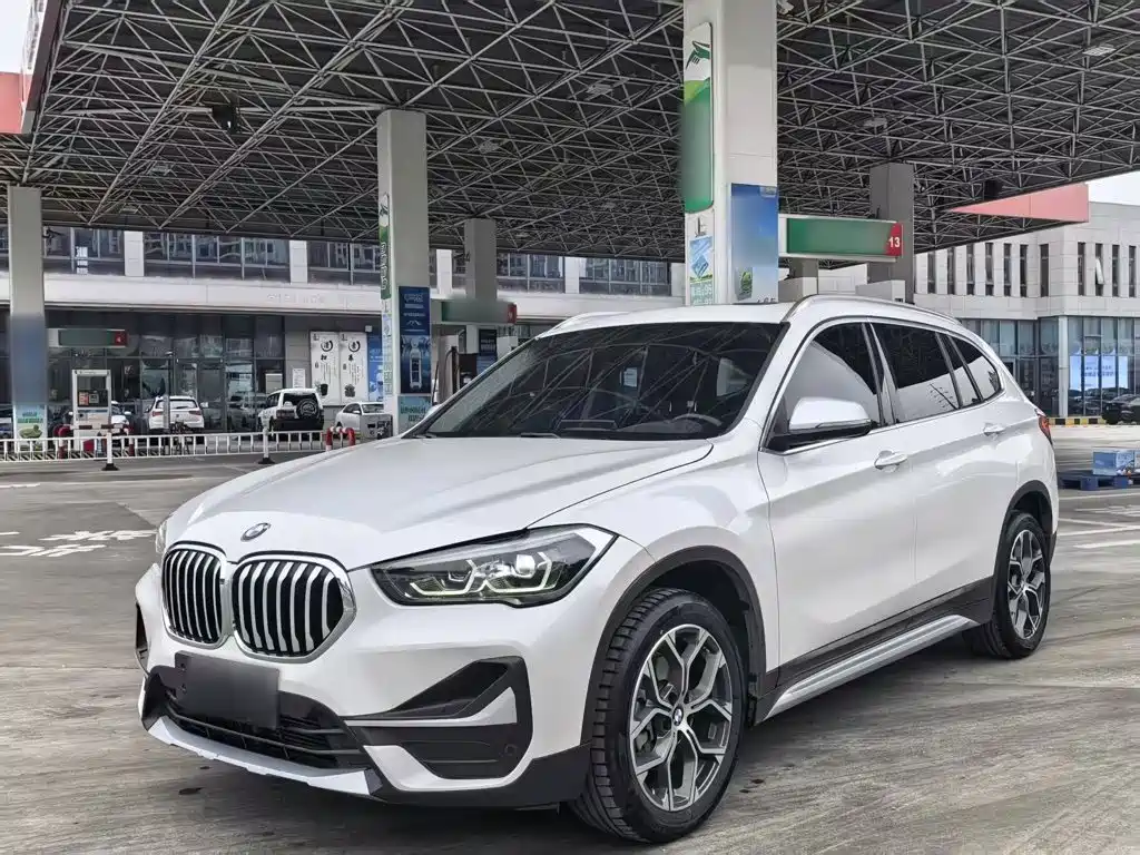 BMW X1 2021 — фото 3