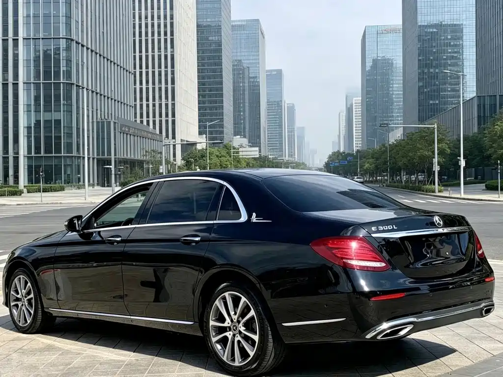 Mercedes-Benz E-Class 2019 — фото 4