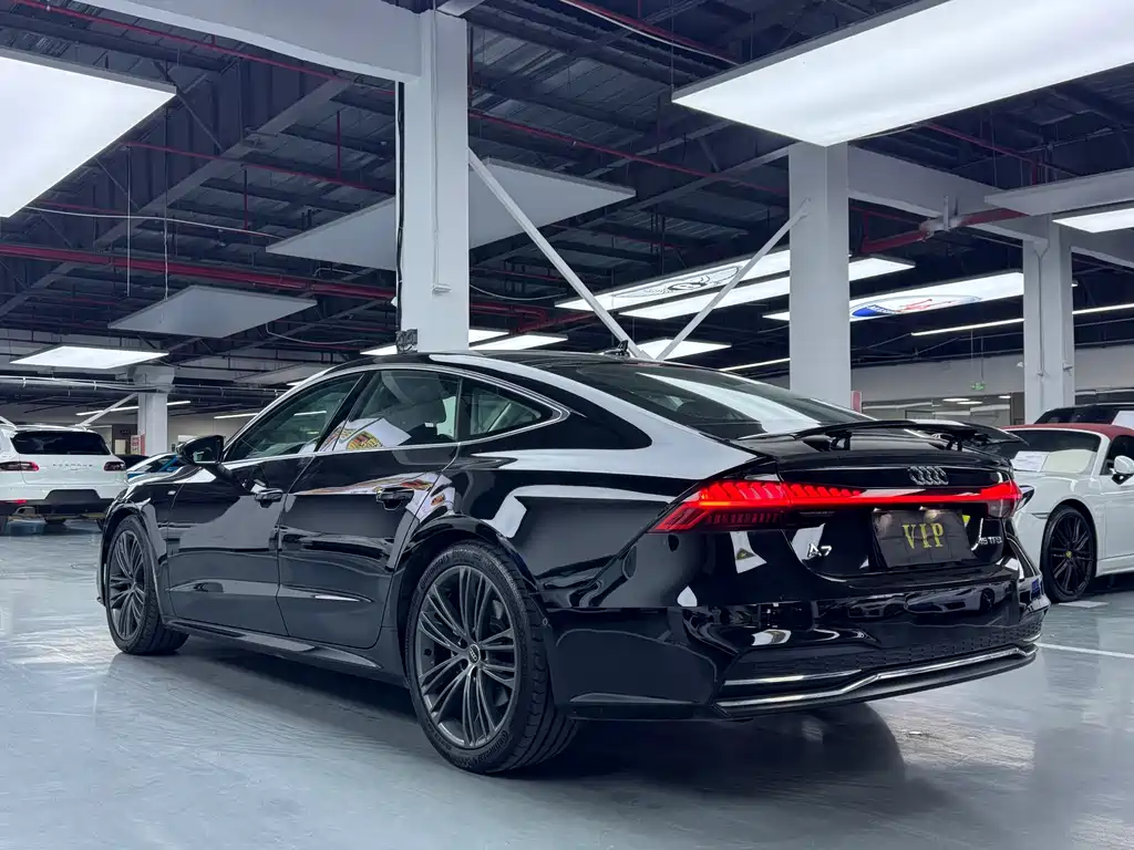 Audi A7 2024 — фото 16