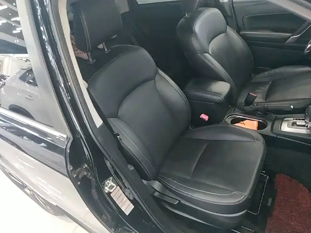 Subaru Forester 2016 — фото 25