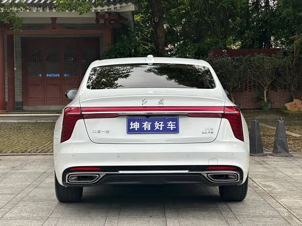 Hongqi H5 2024 — фото 5