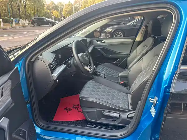 Volkswagen Sagitar 2023