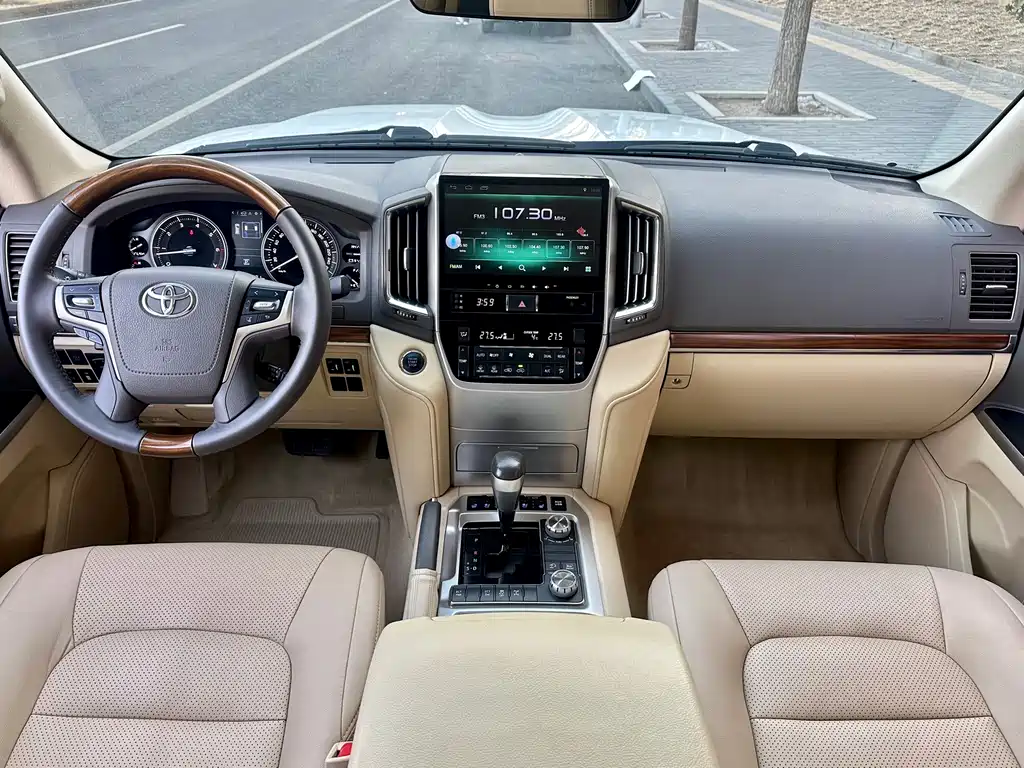 Toyota Land Cruiser 2016 — фото 4
