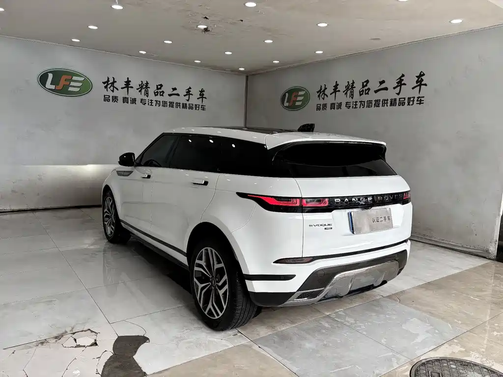 Land Rover Range Rover Evoque 2023 — фото 7