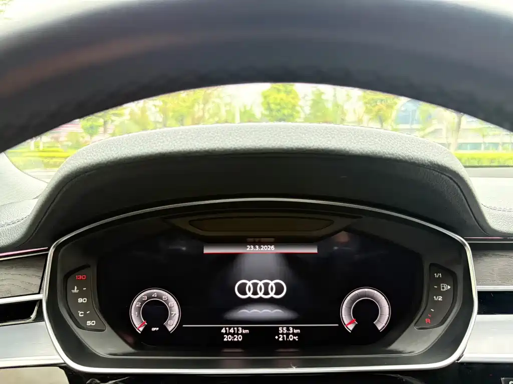 Audi A8 2023 — фото 16