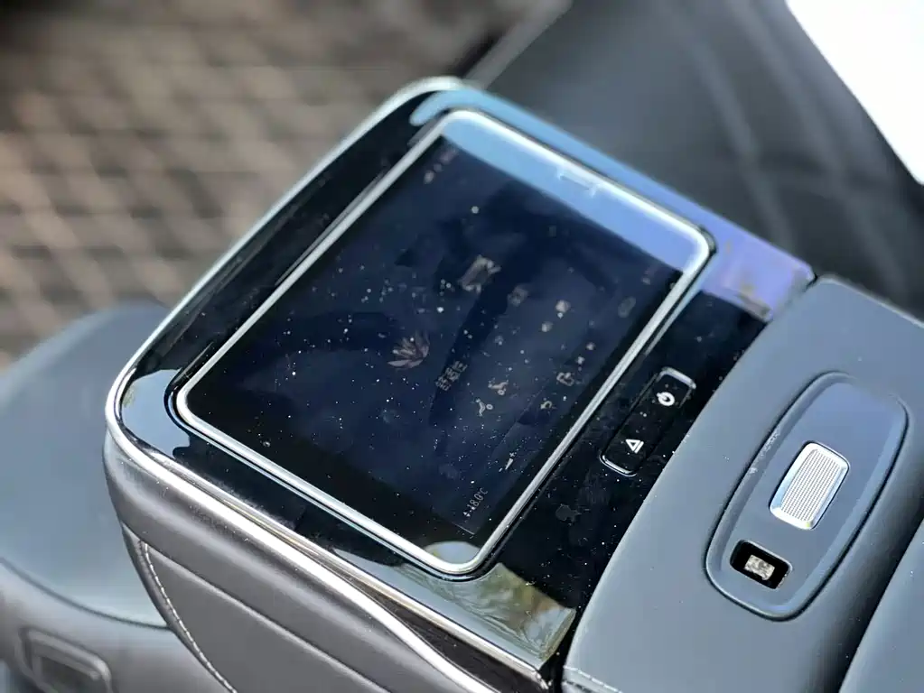 Mercedes-Benz EQS 2023 — фото 7