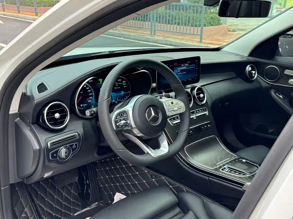 Mercedes-Benz C-Class 2021 — фото 14