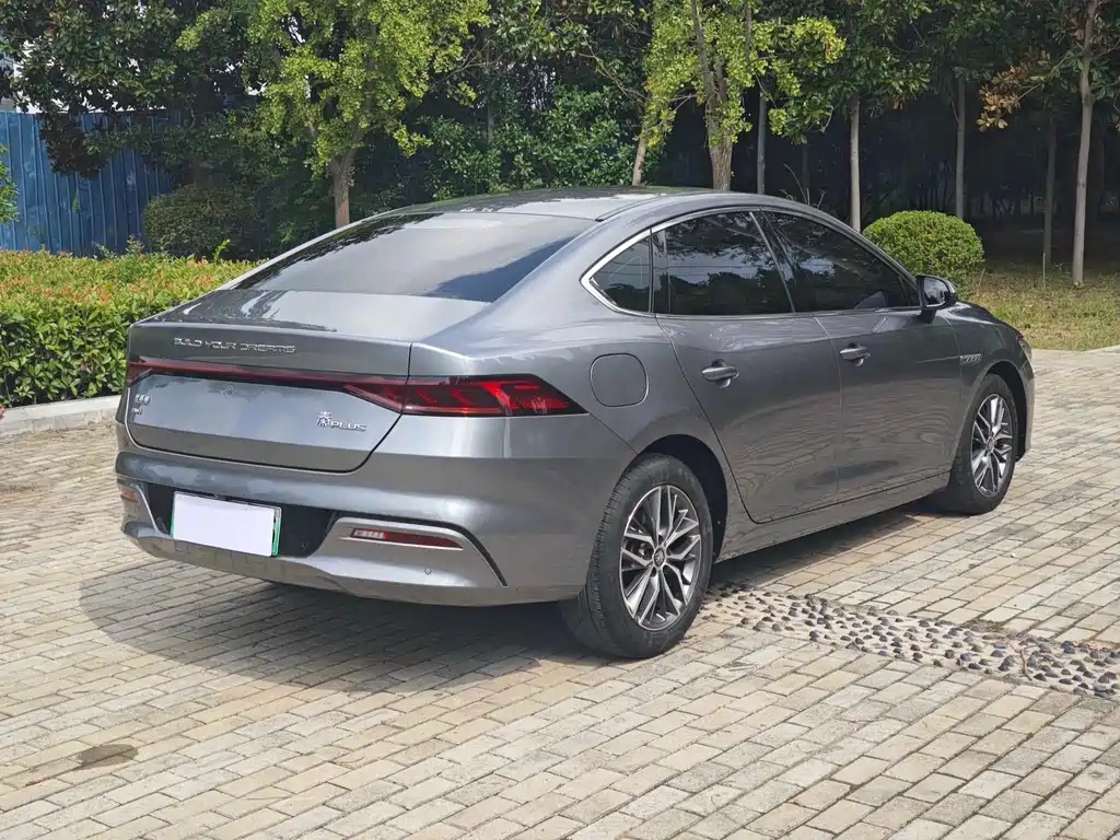 BYD Qin PLUS 2022 — фото 8