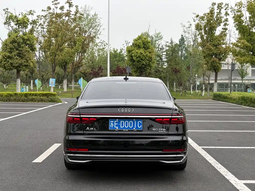 Audi A8 2023
