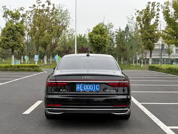 Audi A8 2023