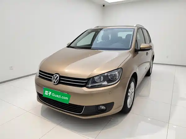 Volkswagen Touran 2015
