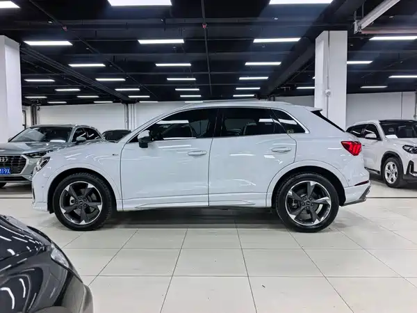 Audi Q3 2023