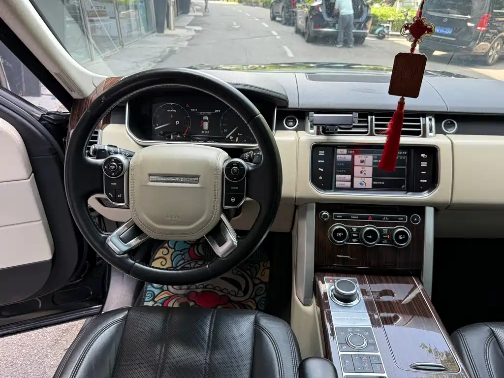 Land Rover Range Rover 2014 — фото 16