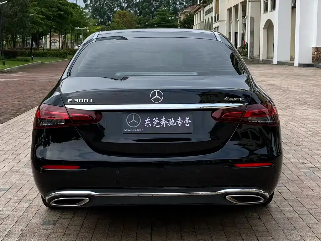 Mercedes-Benz E-Class 2022 — фото 8