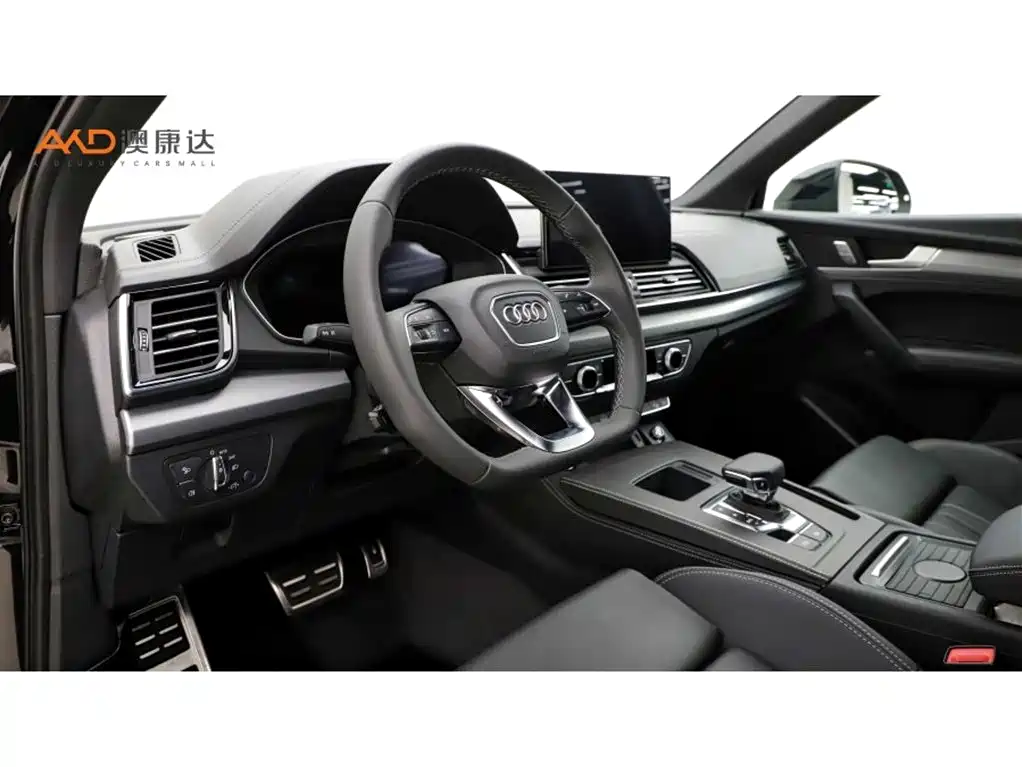 Audi Q5L Sportback 2024 — фото 6