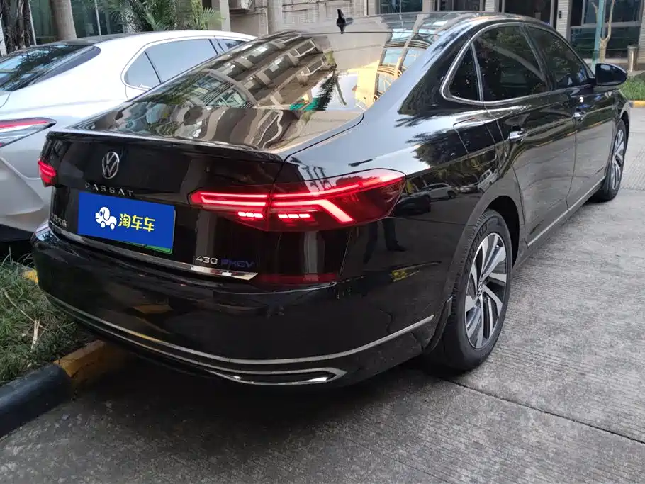 Volkswagen Passat PHEV 2021 — фото 3