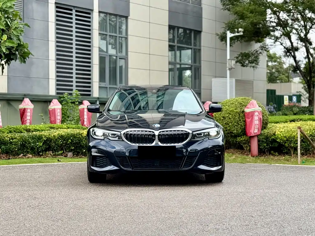 BMW 3 Series 2022