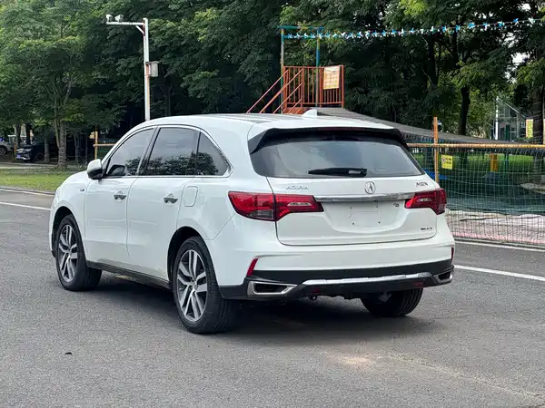 Acura MDX 2018