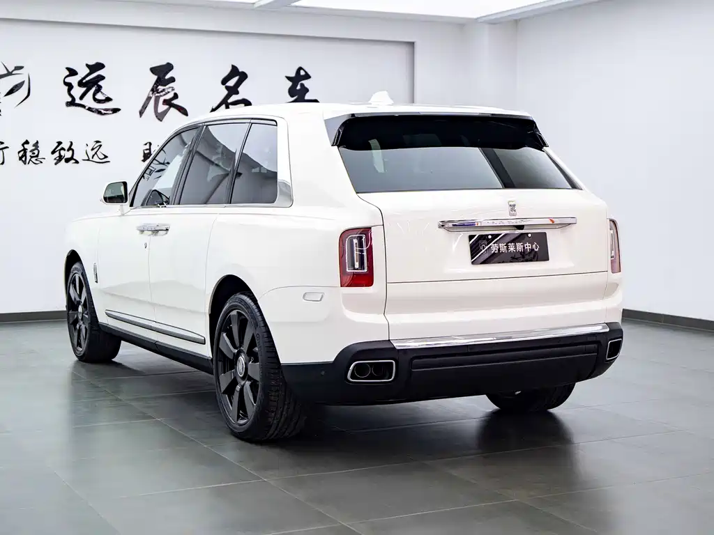 Rolls-Royce Cullinan 2021