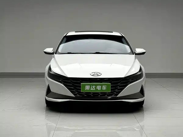 Hyundai Elantra 2023