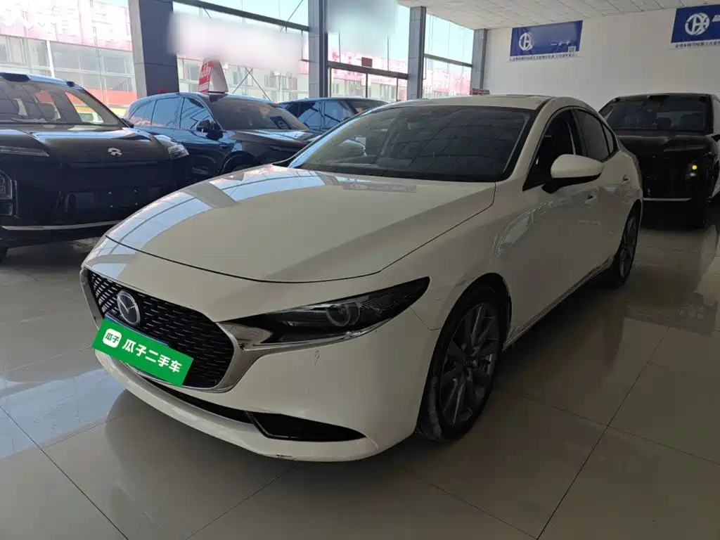 Mazda 3 Axela 2022