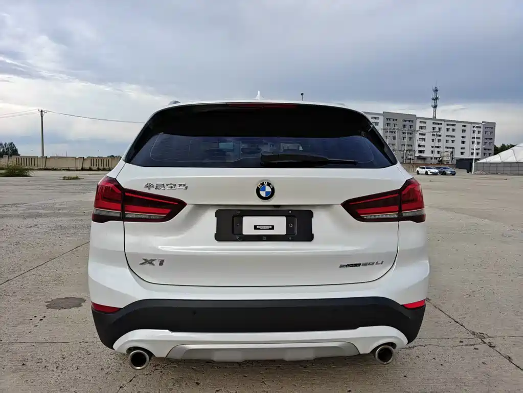 BMW X1 2022 — фото 5