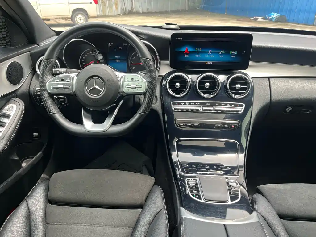 Mercedes-Benz C-Class 2019 — фото 10