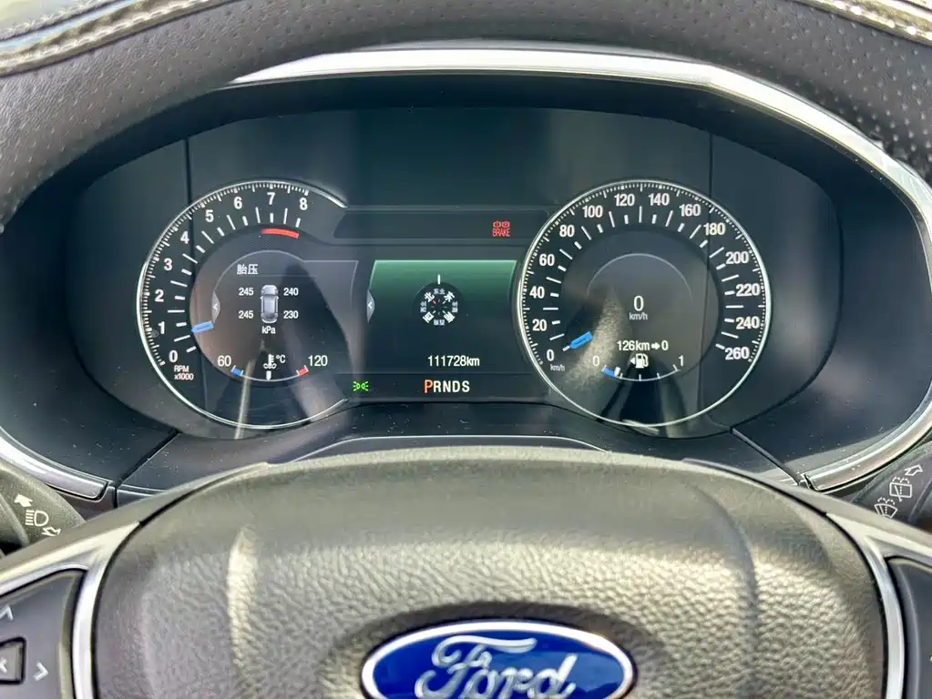 Ford Edge 2018 — фото 14