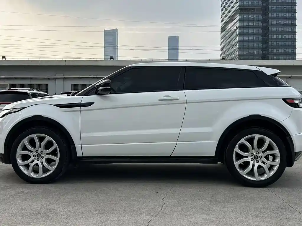 Land Rover Evoque 2013 — фото 11