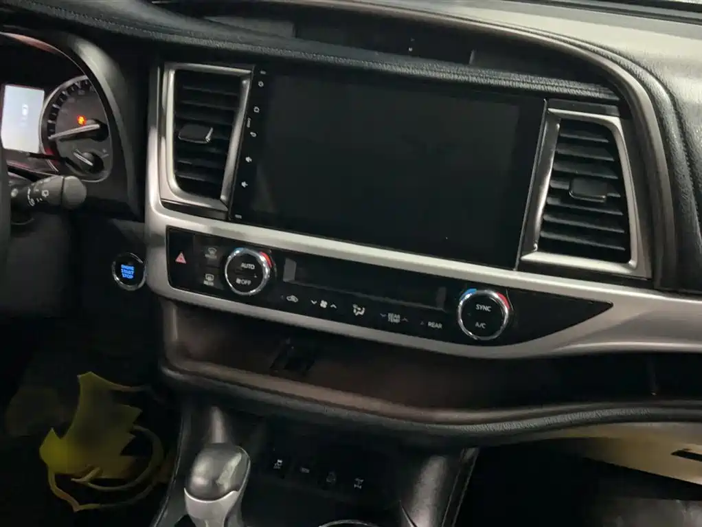 Toyota Highlander 2016 — фото 10