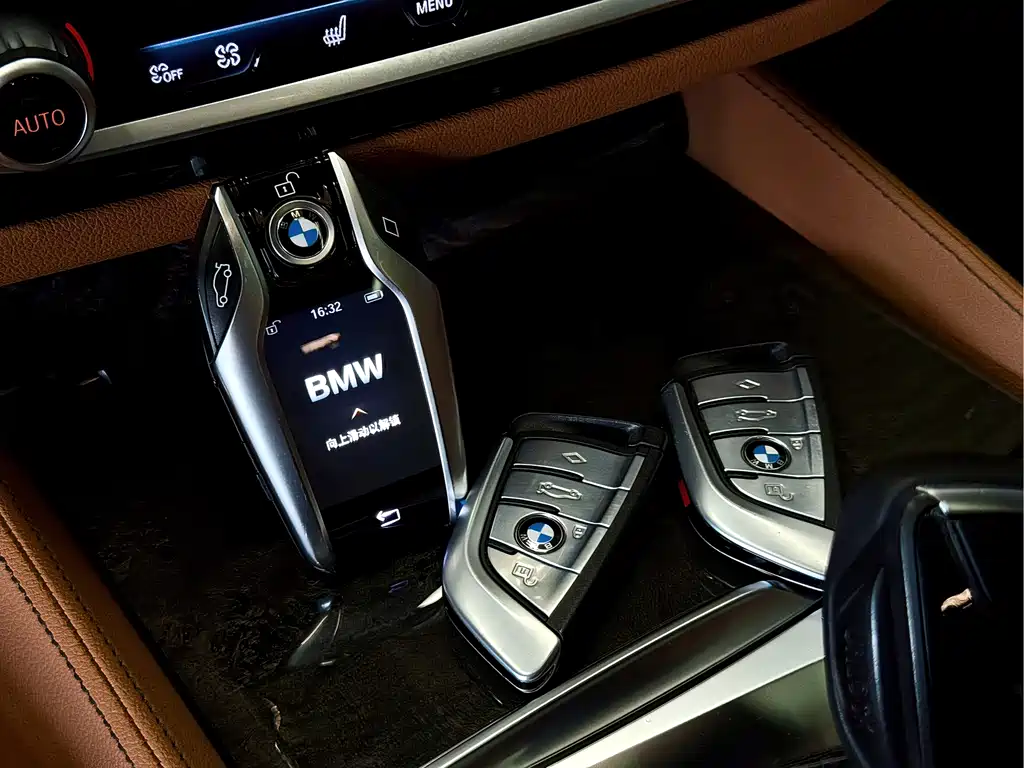 BMW 6 Series GT 2018 — фото 15