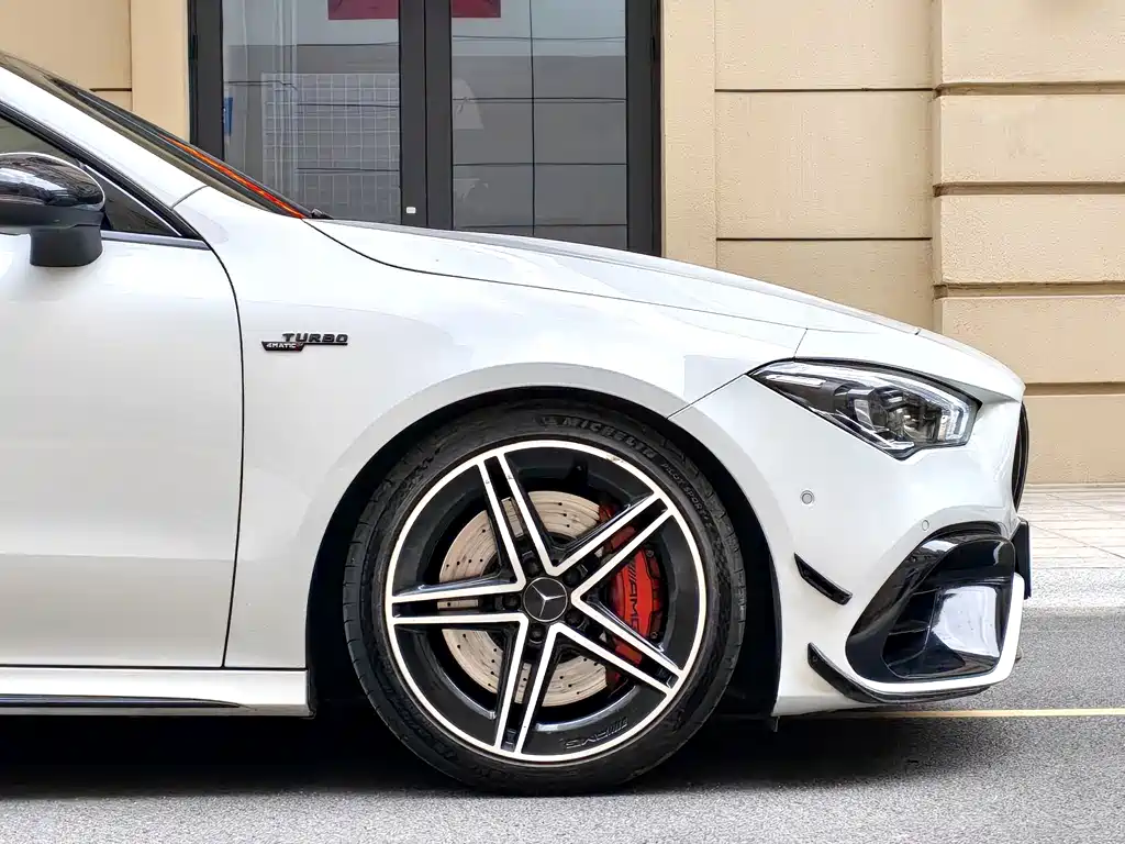 Mercedes-Benz CLA AMG 2021