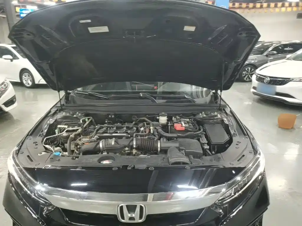 Honda Accord 2020 — фото 20