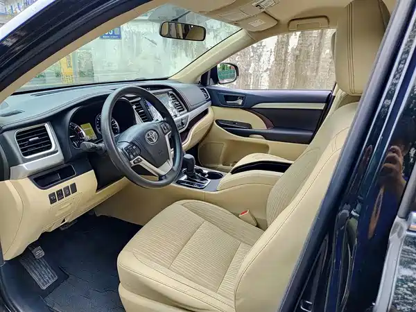 Toyota Highlander 2017