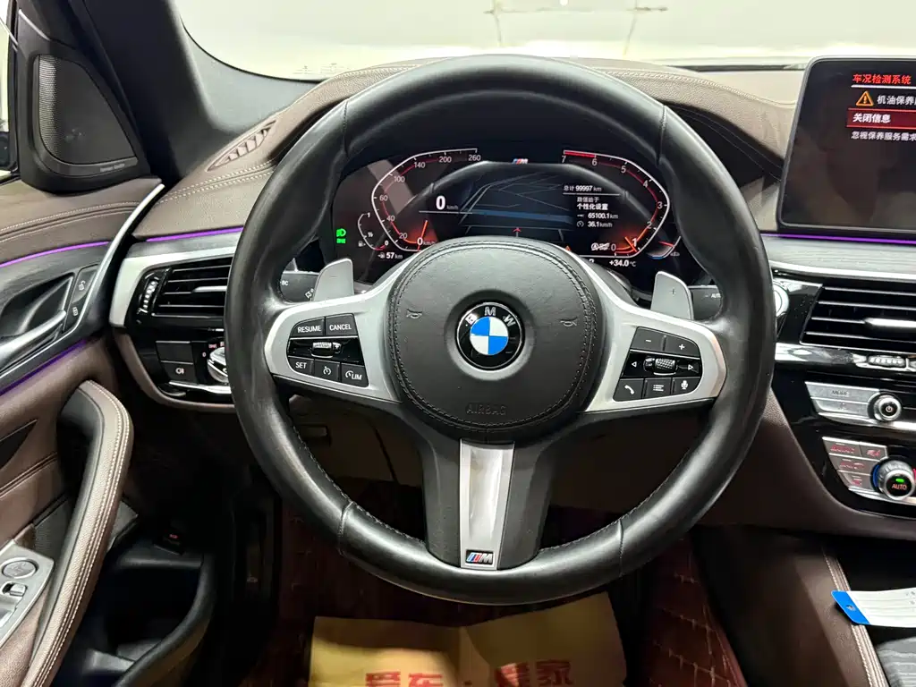 BMW 5 Series 2021 — фото 17