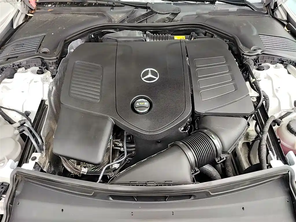 Mercedes-Benz C-Class 2024 — фото 20