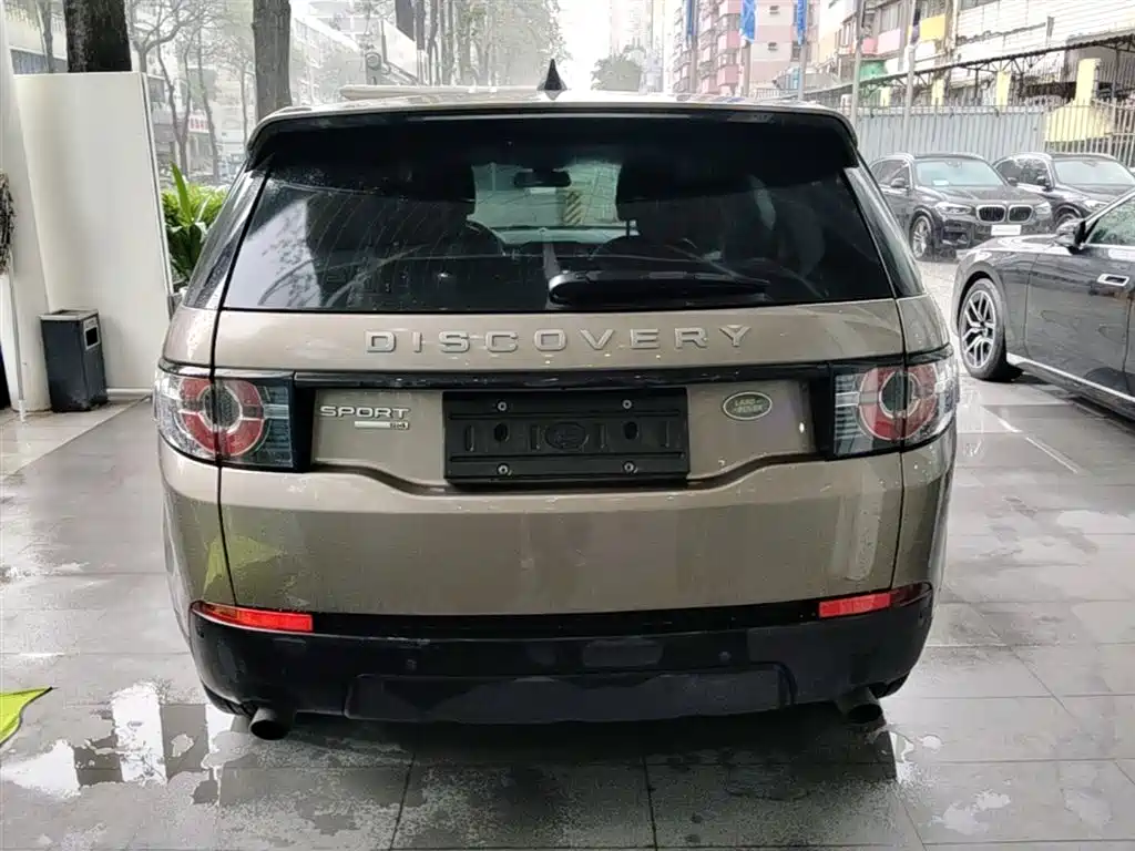 Land Rover Discovery Sport 2017 — фото 10
