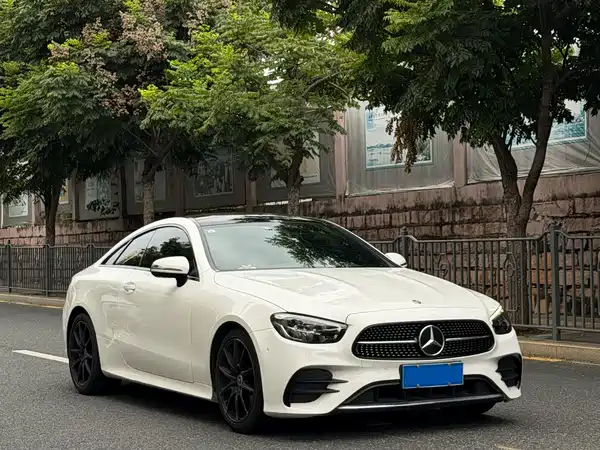Mercedes-Benz E-Class 2021