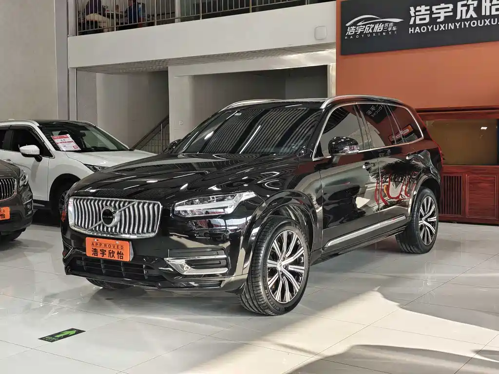 Volvo XC90 2023 — фото 1